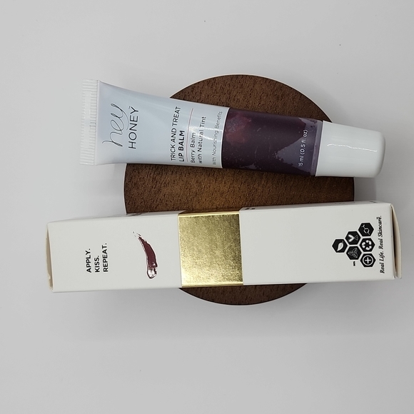 Hey Honey Trick and Treat Lip Balm- Berry Balm with Natural Tint - Picture 7 of 11